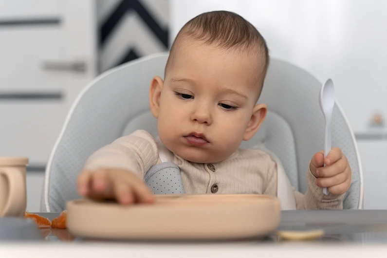 Роль глотания и жевания на этапе формирования речи у детей раннего возраста