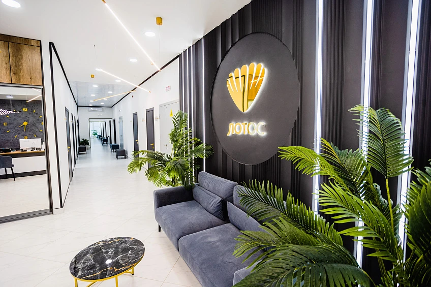 Комсомольский проспект, 80