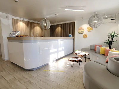 ул. Университетская Набережная, 28