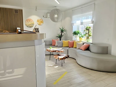 ул. Университетская Набережная, 28